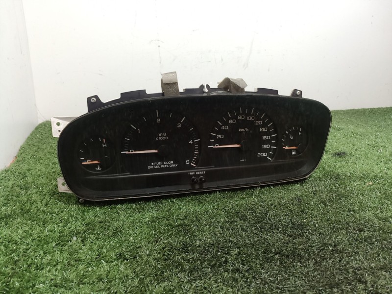 Recambio de cuadro instrumentos para chrysler voyager (gs) 2.5 td family referencia OEM IAM S62970113R P04685629 TN2574102310