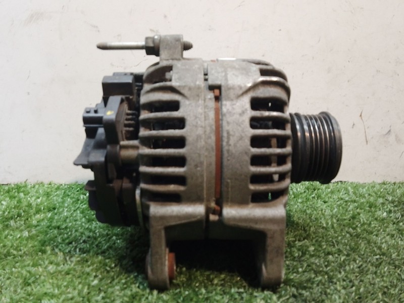 Recambio de alternador para renault modus 1.5 dci diesel referencia OEM IAM 0124425029 0124425029 8200360480