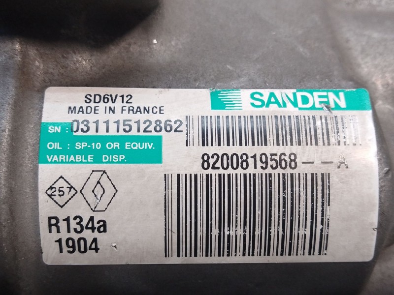 Recambio de compresor aire acondicionado para renault clio iii 1.2 16v referencia OEM IAM 8200819568A SD6V12 03111512862