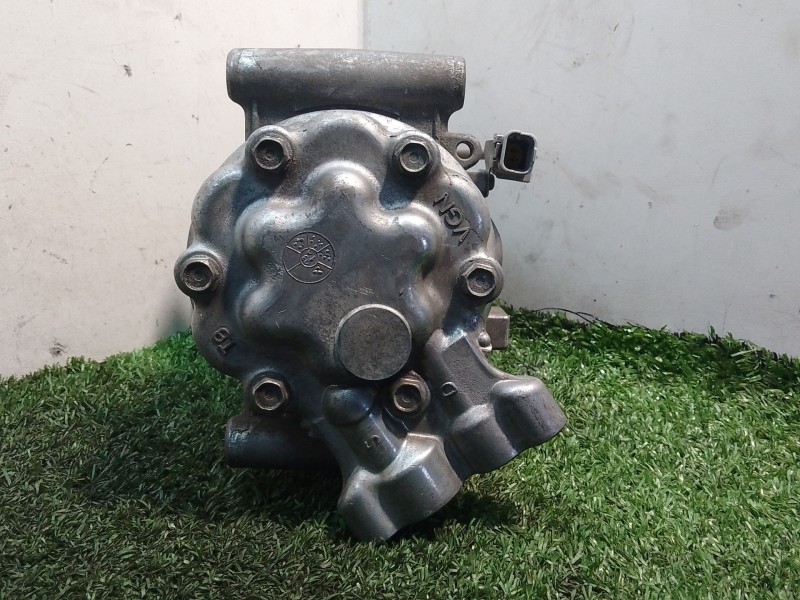 Recambio de compresor aire acondicionado para renault clio iii 1.2 16v referencia OEM IAM 8200819568A SD6V12 03111512862