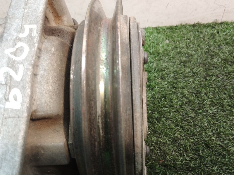 Recambio de compresor aire acondicionado para nissan x-trail (t30) comfort referencia OEM IAM 926005M301 5060215421 483004047