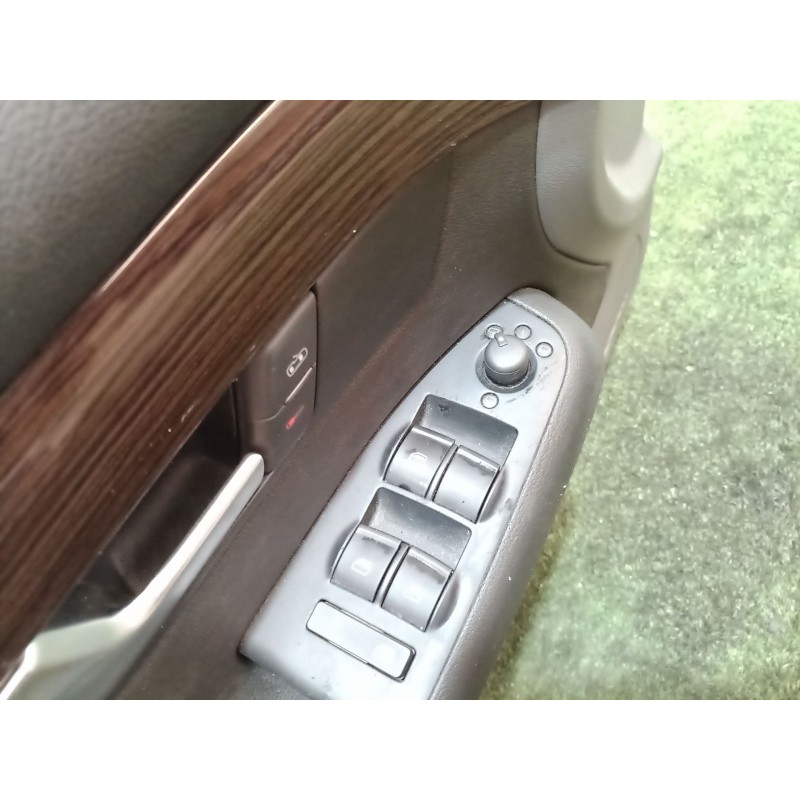 Recambio de guarnecido puerta delantera izquierda para seat exeo st (3r5) 2.0 tdi referencia OEM IAM 3R1867105 3R1867105 3R18671