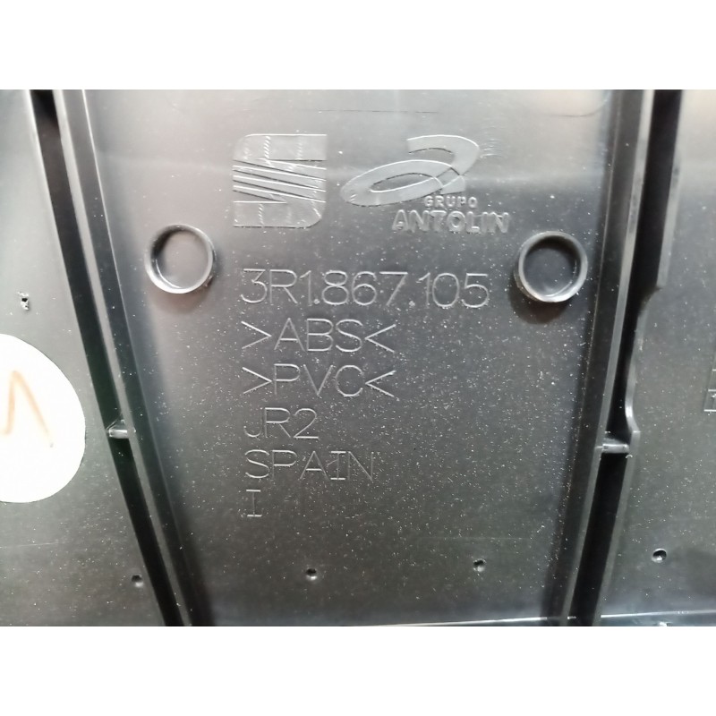 Recambio de guarnecido puerta delantera izquierda para seat exeo st (3r5) 2.0 tdi referencia OEM IAM 3R1867105 3R1867105 3R18671