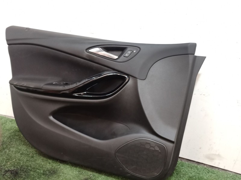 Recambio de guarnecido puerta delantera izquierda para opel astra k (b16) 1.6 cdti (68) referencia OEM IAM 2513834LH 2513829 888