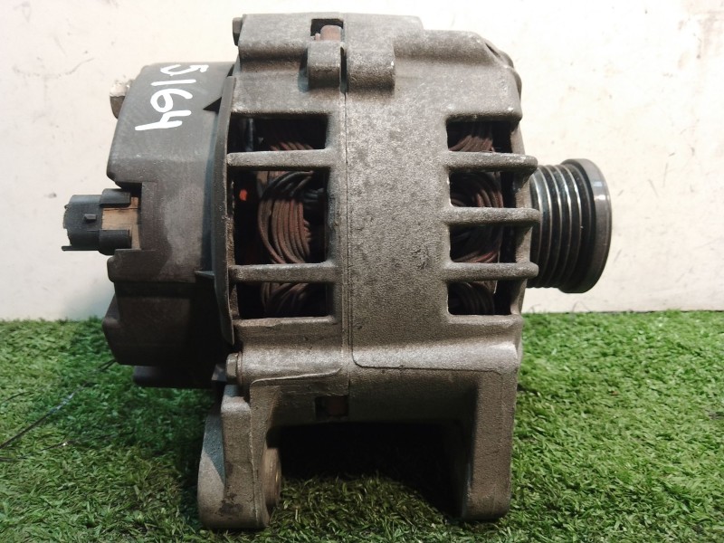 Recambio de alternador para volvo v40 familiar 1.9 d+ (85kw) referencia OEM IAM 8251641 8251641 U965B