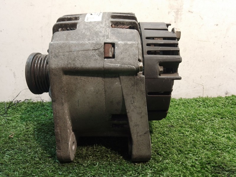 Recambio de alternador para volvo v40 familiar 1.9 d+ (85kw) referencia OEM IAM 8251641 8251641 U965B