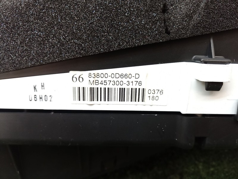 Recambio de cuadro instrumentos para toyota yaris (_p1_) 1.5 (ncp13_) referencia OEM IAM 838000D660D 838000D660D MB4573003176