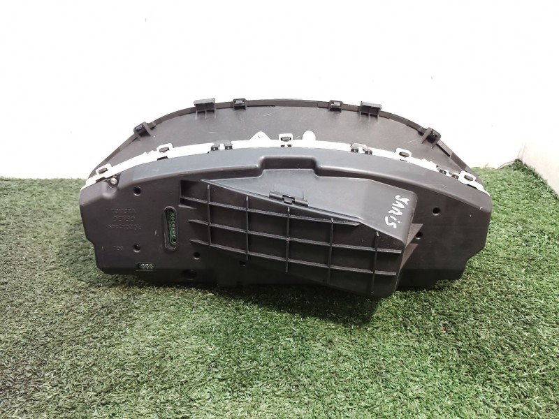 Recambio de cuadro instrumentos para toyota yaris (_p1_) 1.5 (ncp13_) referencia OEM IAM 838000D660D 838000D660D MB4573003176