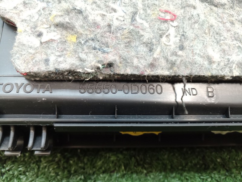 Recambio de tapa guantera para toyota yaris (_p1_) 1.5 (ncp13_) referencia OEM IAM 555500D060 555500D060 555500D060