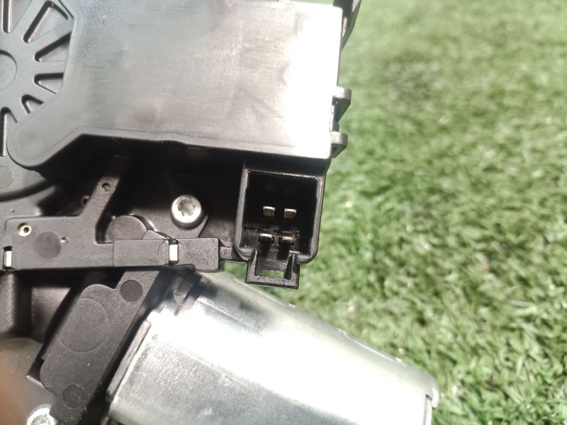 Recambio de motor limpia trasero para toyota yaris (_p1_) 1.5 (ncp13_) referencia OEM IAM 0390201825 0390201825 851300D020D