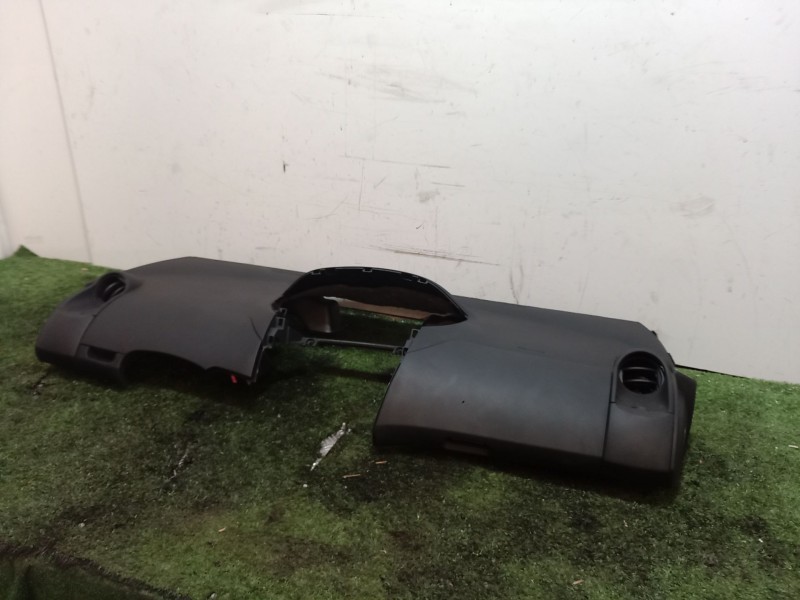 Recambio de salpicadero para toyota yaris (_p1_) 1.5 (ncp13_) referencia OEM IAM 553020D010 553020D010 553020D010