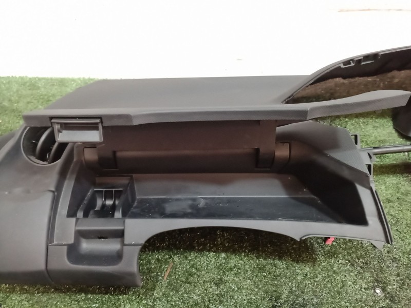 Recambio de salpicadero para toyota yaris (_p1_) 1.5 (ncp13_) referencia OEM IAM 553020D010 553020D010 553020D010