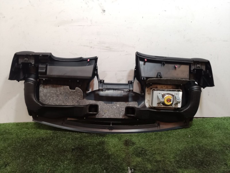 Recambio de salpicadero para toyota yaris (_p1_) 1.5 (ncp13_) referencia OEM IAM 553020D010 553020D010 553020D010