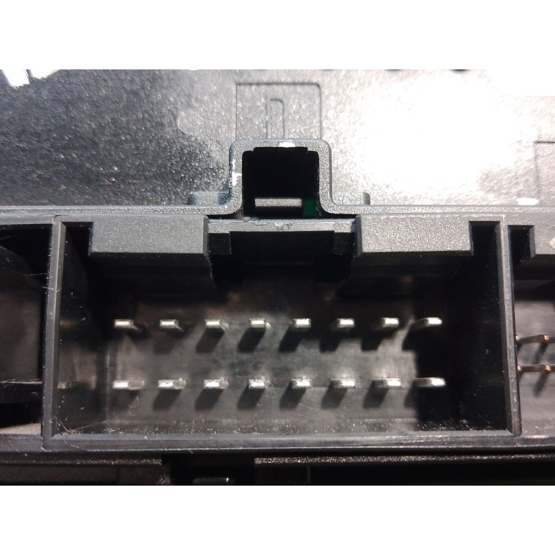 Recambio de mando climatizador para seat exeo st (3r5) 2.0 tdi referencia OEM IAM 8E0820043BL 8E0820043BL 8E0820043BL