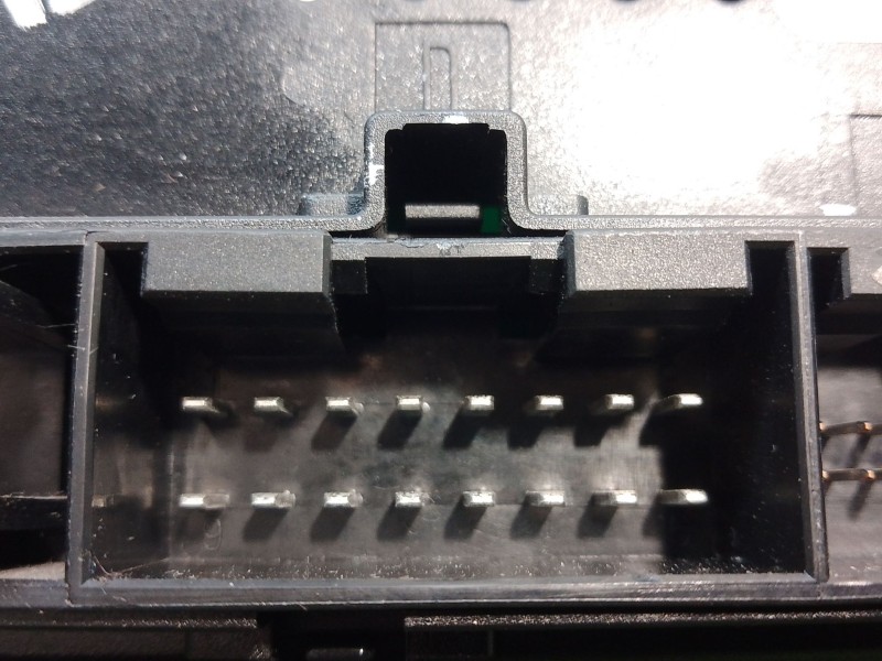 Recambio de mando climatizador para seat exeo st (3r5) 2.0 tdi referencia OEM IAM 8E0820043BL 8E0820043BL 8E0820043BL