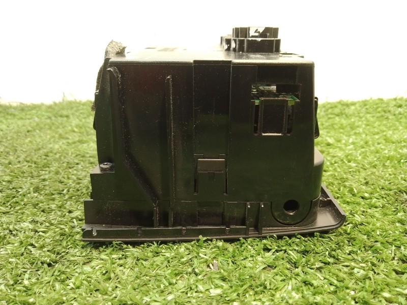 Recambio de mando climatizador para seat exeo st (3r5) 2.0 tdi referencia OEM IAM 8E0820043BL 8E0820043BL 8E0820043BL