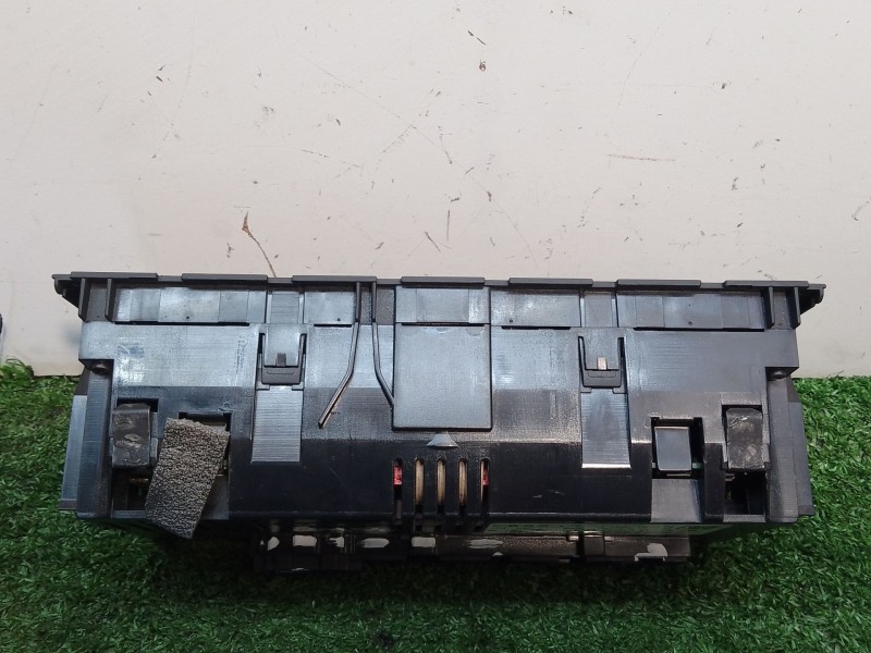 Recambio de mando climatizador para seat exeo st (3r5) 2.0 tdi referencia OEM IAM 8E0820043BL 8E0820043BL 8E0820043BL