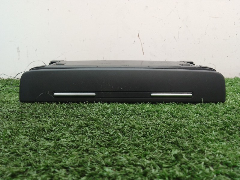 Recambio de guantera para seat exeo st (3r5) 2.0 tdi referencia OEM IAM 8H0857058F 8H0857058F 8H0857058F