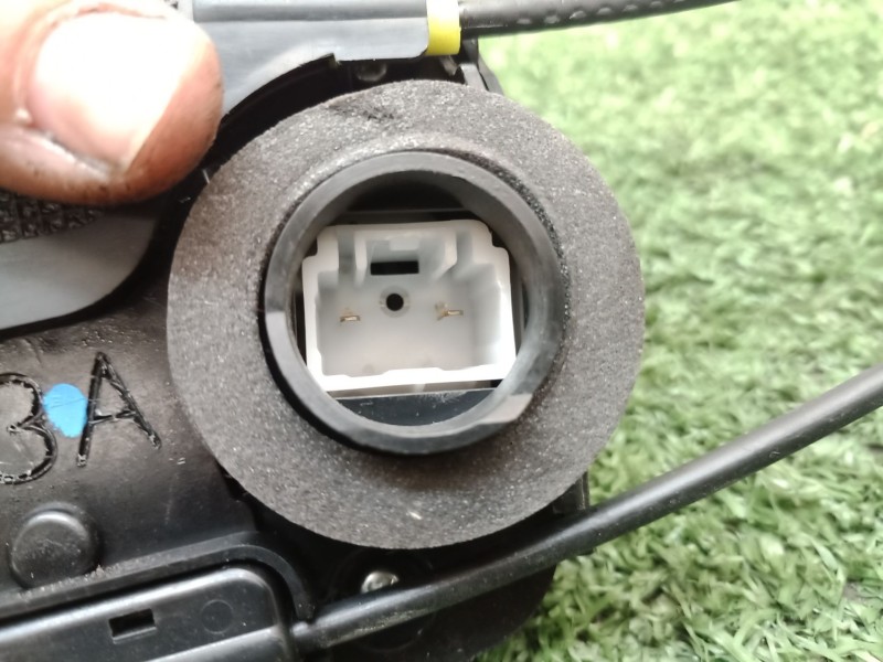 Recambio de cerradura puerta trasera izquierda para toyota yaris (_p1_) 1.5 (ncp13_) referencia OEM IAM   