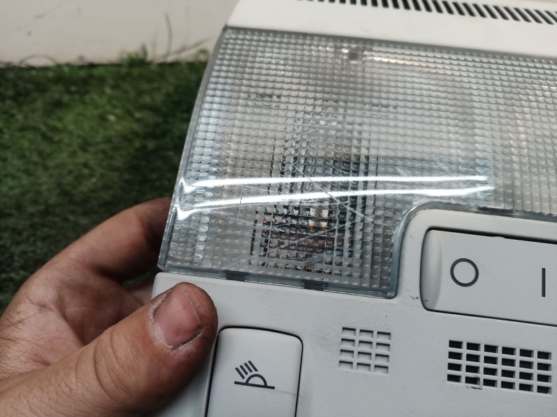 Recambio de luz interior para seat exeo st (3r5) 2.0 tdi referencia OEM IAM 8E0951177 8E0951177 70103105