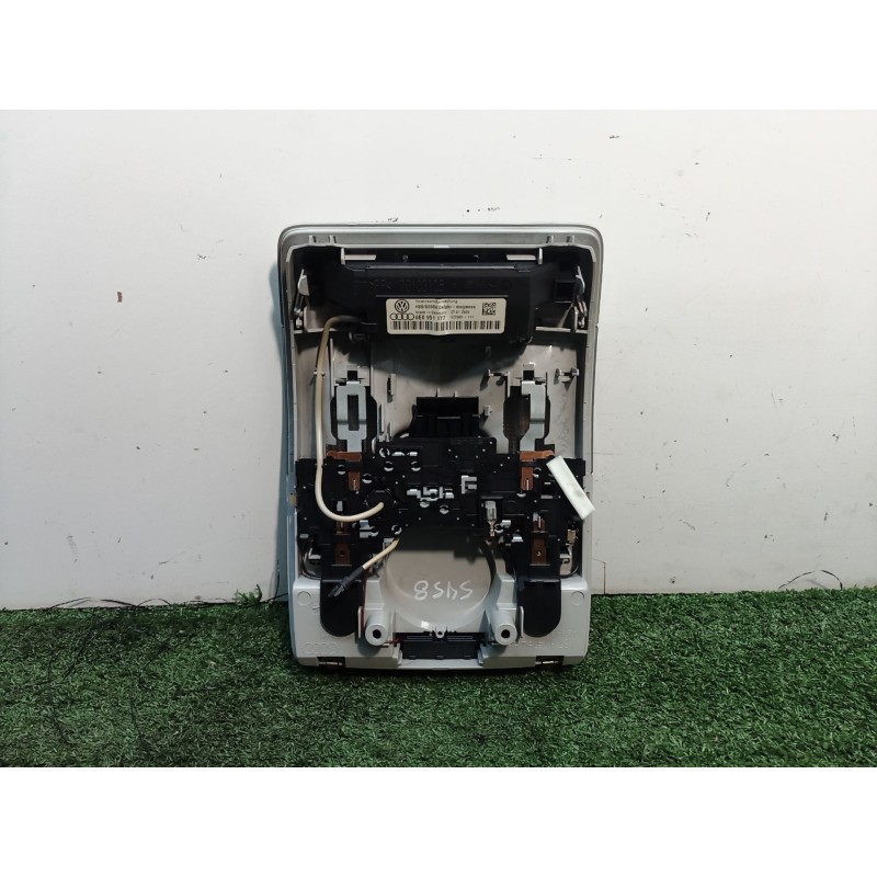 Recambio de luz interior para seat exeo st (3r5) 2.0 tdi referencia OEM IAM 8E0951177 8E0951177 70103105