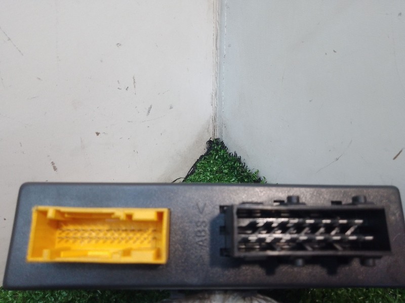 Recambio de modulo electronico para peugeot 307 cc (3b) 2.0 hdi 135 referencia OEM IAM 9647538580 9647538580 67213920