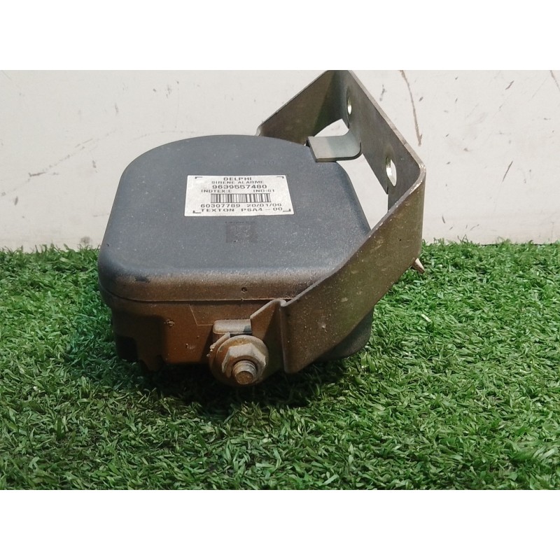 Recambio de modulo electronico para peugeot 307 cc (3b) 2.0 hdi 135 referencia OEM IAM 9639557480 9639557480 60307789