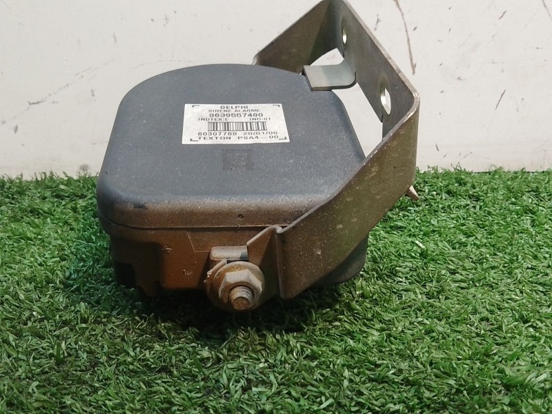 Recambio de modulo electronico para peugeot 307 cc (3b) 2.0 hdi 135 referencia OEM IAM 9639557480 9639557480 60307789