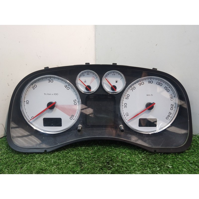 Recambio de cuadro instrumentos para peugeot 307 cc (3b) 2.0 hdi 135 referencia OEM IAM 281122035 NS54171320 P9655925880B02