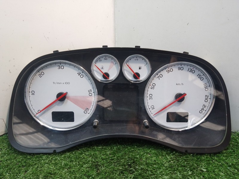 Recambio de cuadro instrumentos para peugeot 307 cc (3b) 2.0 hdi 135 referencia OEM IAM 281122035 NS54171320 P9655925880B02