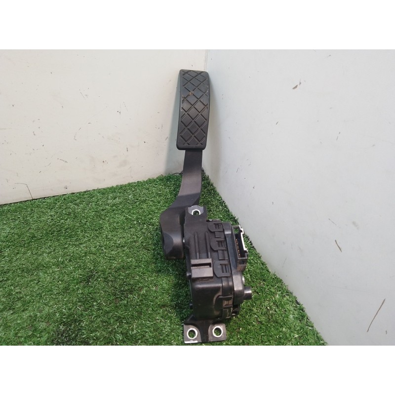 Recambio de pedal acelerador para seat exeo st (3r5) 2.0 tdi referencia OEM IAM 8E1721523G HSHLO 6PV00837505