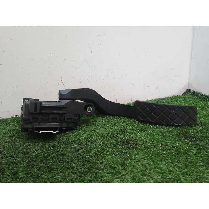 Recambio de pedal acelerador para seat exeo st (3r5) 2.0 tdi referencia OEM IAM 8E1721523G HSHLO 6PV00837505