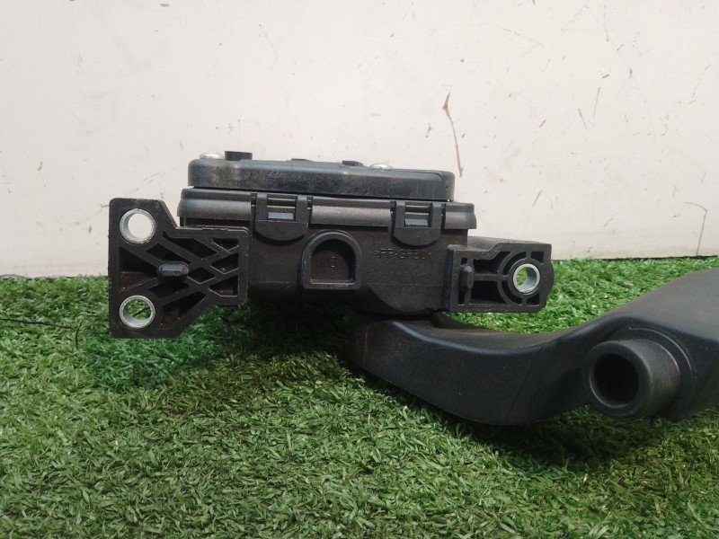 Recambio de pedal acelerador para seat exeo st (3r5) 2.0 tdi referencia OEM IAM 8E1721523G HSHLO 6PV00837505