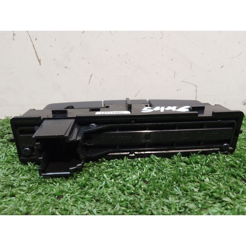 Recambio de warning para opel insignia a sedán (g09) 2.0 cdti (69) referencia OEM IAM 13271927 13271927 GE8325