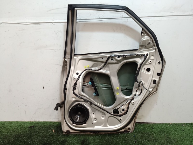 Recambio de puerta trasera derecha para honda civic viii hatchback (fn, fk) 2.2 ctdi (fk3) referencia OEM IAM   