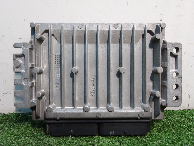 Recambio de centralita motor uce para daewoo tacuma (u100) 1.6 referencia OEM IAM 96487150 S010016037E1 1AKD