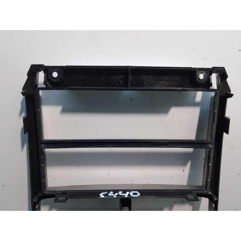 Recambio de moldura salpicadero para peugeot 307 cc (3b) 2.0 hdi 135 referencia OEM IAM 9634505077 9634505077 9634505077