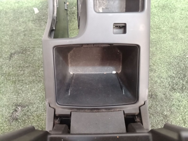 Recambio de consola central trasera para opel insignia a sedán (g09) 2.0 cdti (69) referencia OEM IAM   