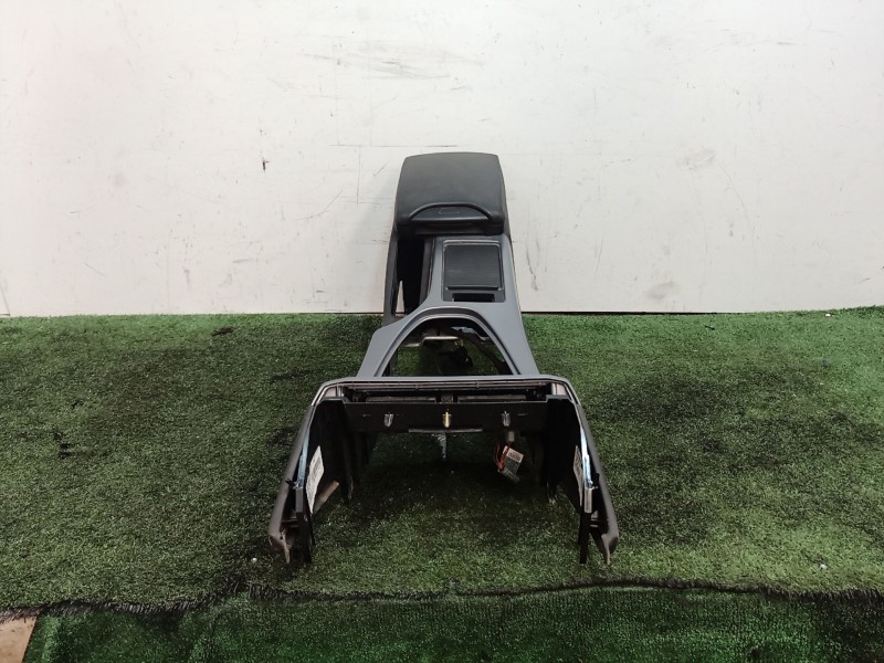 Recambio de consola central tras. para bmw x5 (e53) referencia OEM IAM 826081413 826081413 826081413