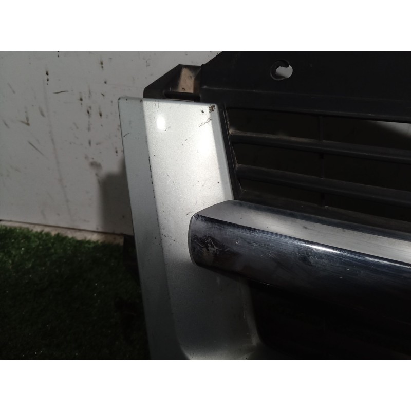 Recambio de rejilla delantera para opel movano (2004 =>) combi medio techo elevado l2h2 3.5t referencia OEM IAM   
