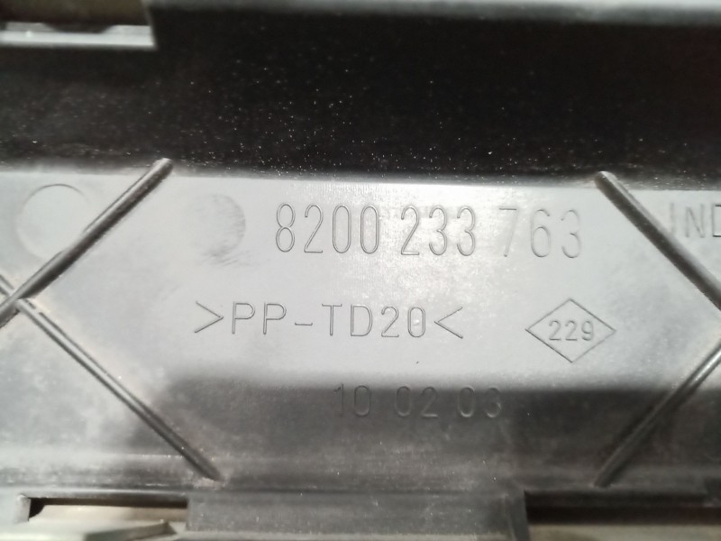 Recambio de rejilla delantera para opel movano (2004 =>) combi medio techo elevado l2h2 3.5t referencia OEM IAM   