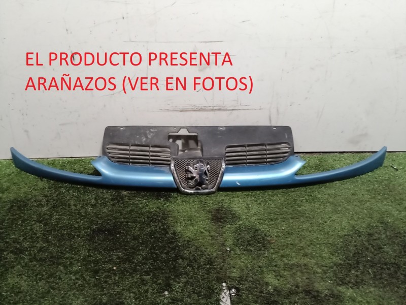 Recambio de rejilla delantera para peugeot 206 berlina referencia OEM IAM   