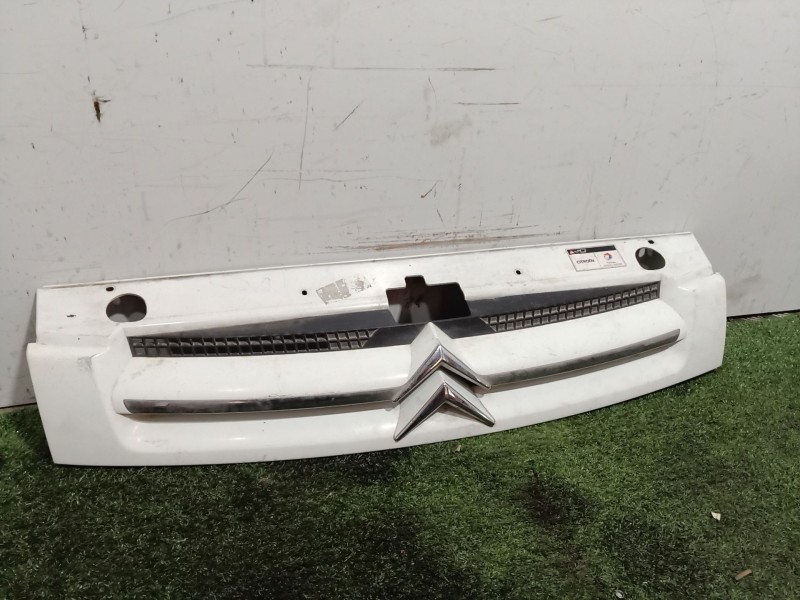 Recambio de rejilla delantera para citroën berlingo 1.6 16v hdi referencia OEM IAM 9644758177 9644758177 9644758177