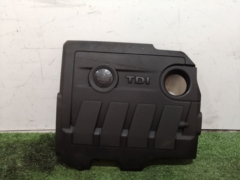 Recambio de tapa motor para skoda octavia ii (1z3) 1.6 tdi referencia OEM IAM   