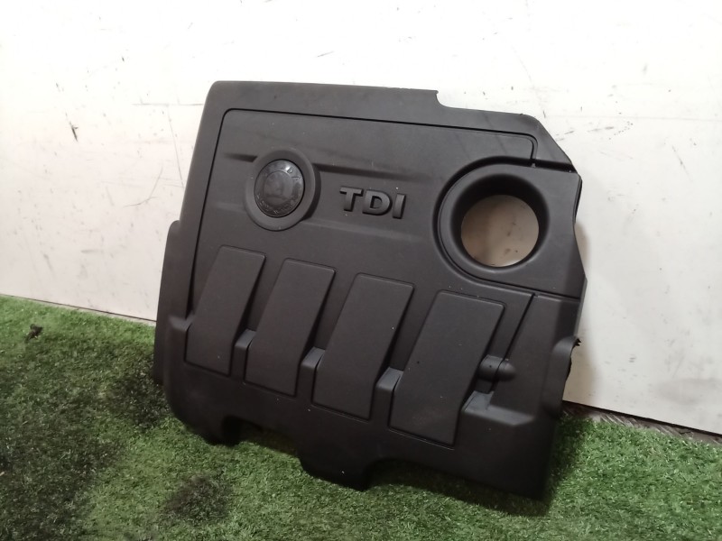 Recambio de tapa motor para skoda octavia ii (1z3) 1.6 tdi referencia OEM IAM   