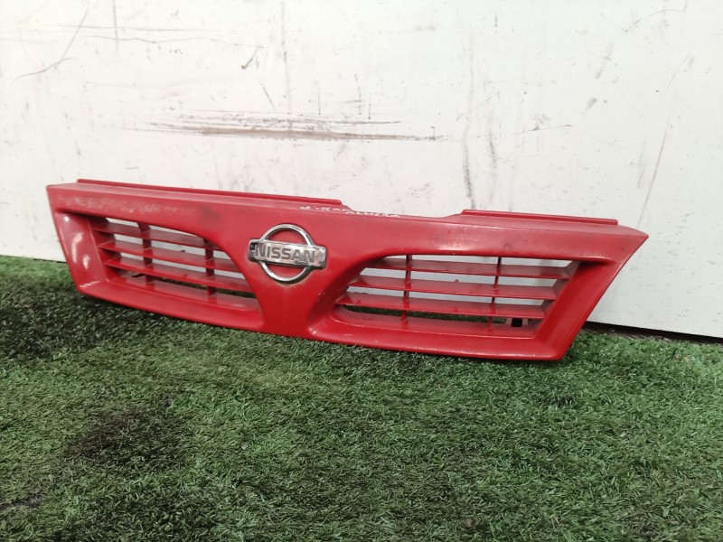 Recambio de rejilla delantera para nissan almera (n15) 1.4 16v cat referencia OEM IAM 623100N000 623100N000 623100N000