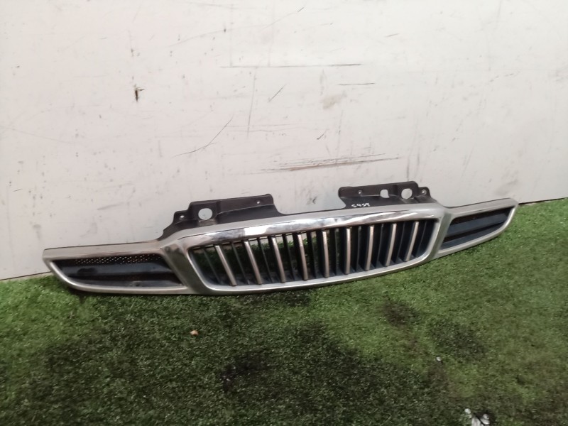 Recambio de rejilla delantera para daewoo tacuma (u100) 1.6 referencia OEM IAM   