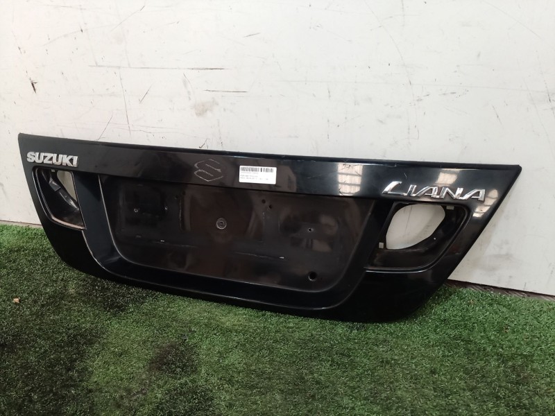 Recambio de portamatriculas para suzuki liana rh (er) 1.6 referencia OEM IAM 8394054G00 8394054G00 8394054G00