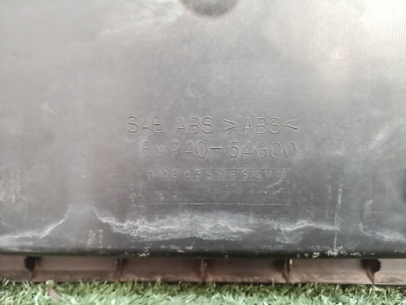 Recambio de portamatriculas para suzuki liana rh (er) 1.6 referencia OEM IAM 8394054G00 8394054G00 8394054G00