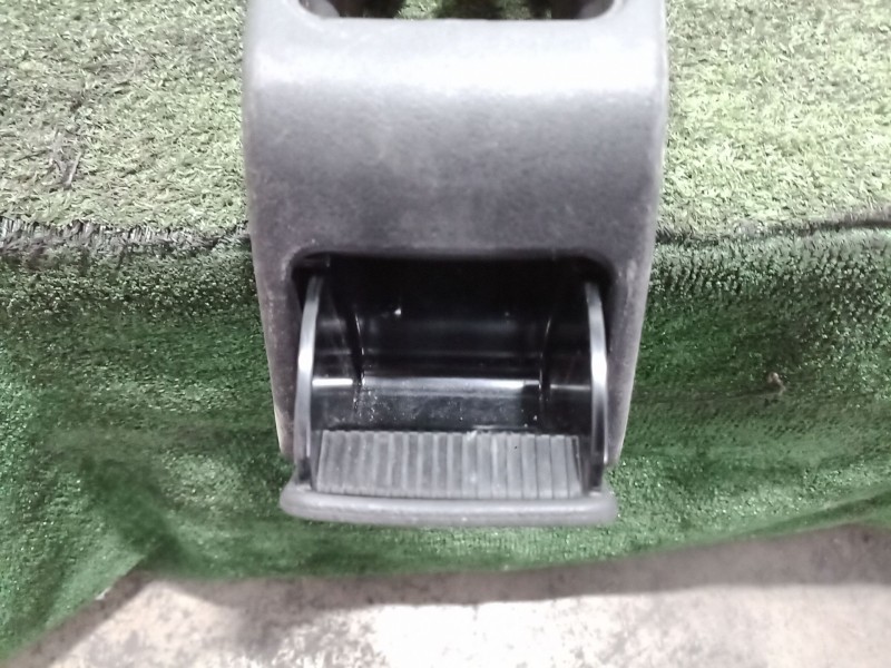 Recambio de consola central tras. para peugeot 306 cabriolet (s2) 2.0 referencia OEM IAM 96248739 96248739 96248739